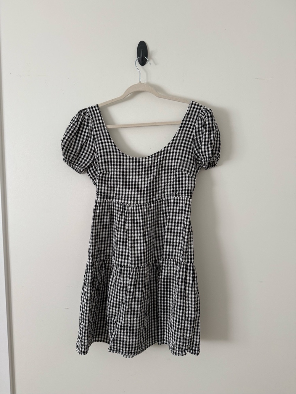 Gingham Puff-Sleeve Dress in Black and White